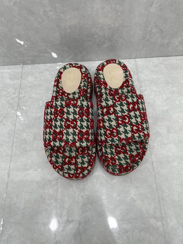 Gucci Men's Slippers 305